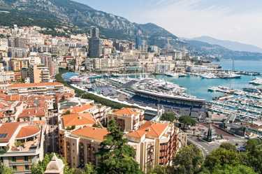 Rejse til Monaco - Billige tog-, bus- og flybilletter